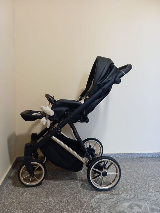 Бебешка количка 3 в 1 Kunert Ivento Eco Black Pearl