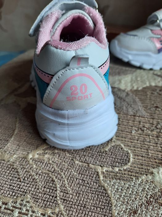 Продам детские красовки