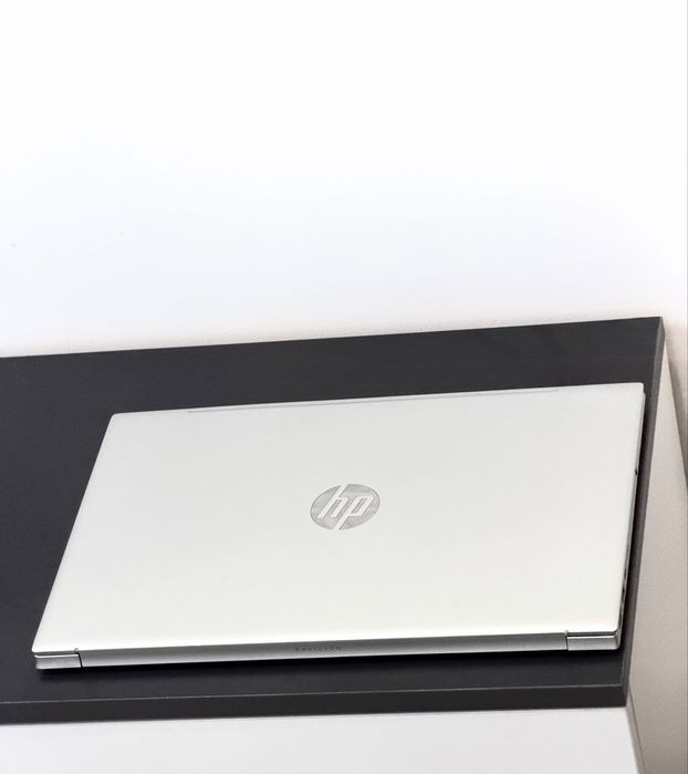 Продам ноутбук hp в отличном состоянии