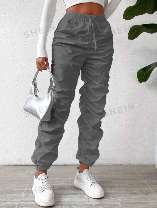 Vand pantaloni gri femei