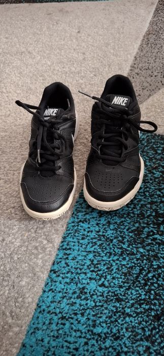 Pantofi sport Nike 35.5 stare foarte buna