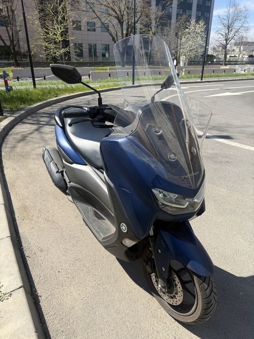 Yamaha NMax 125 + protectie picioare + casca M