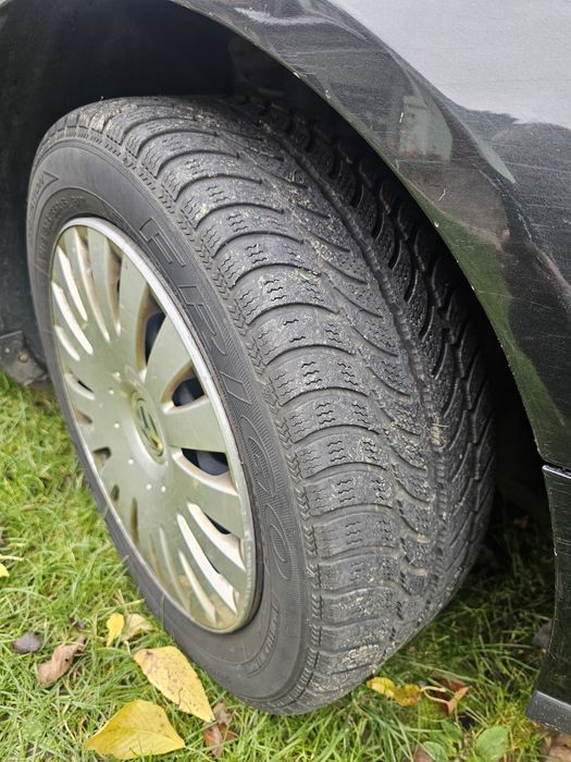 Volkswagen Passat 1.6 FSI