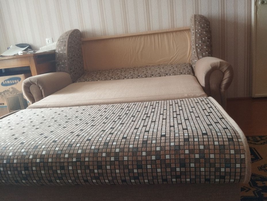 Продам диван в хорошем состоянии