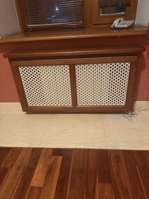 Продам двери и экраны на радиаторы