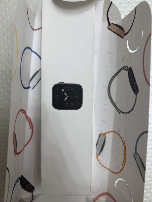 Apple watch se продам