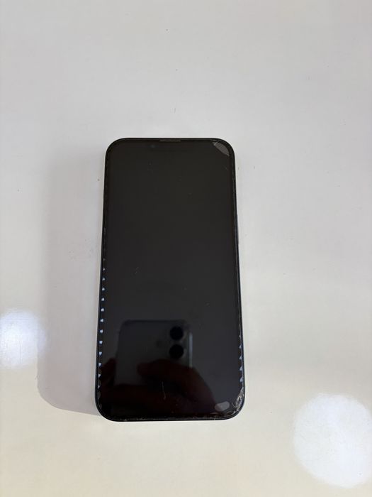 Продаётся iPhone 13