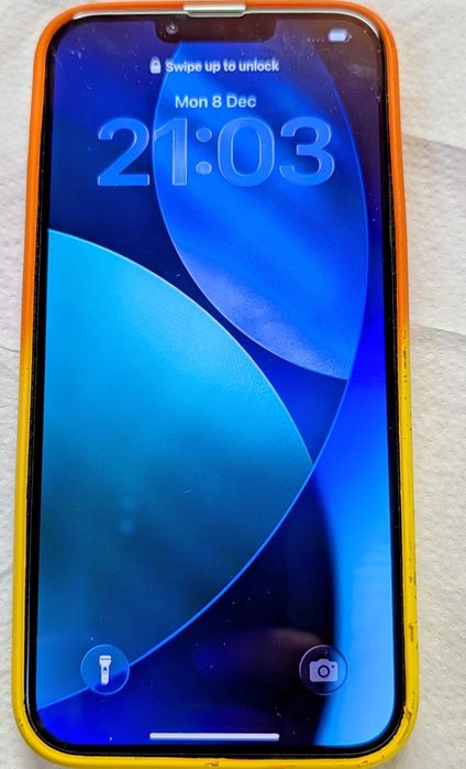 Продавам много запазен iPhone 13 Pro Max 128gb