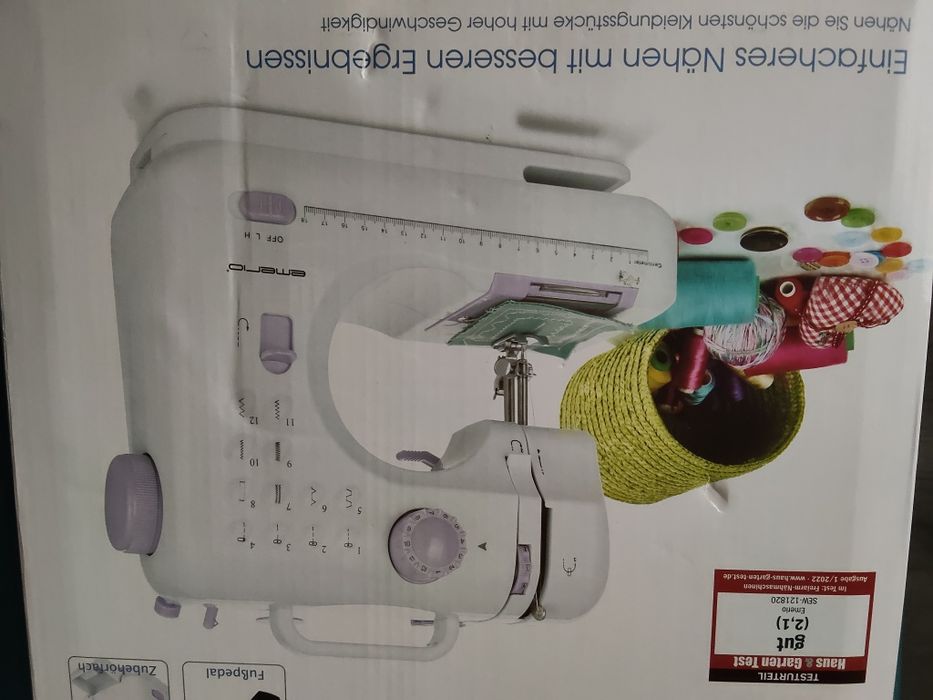 Vând mașină de cusut