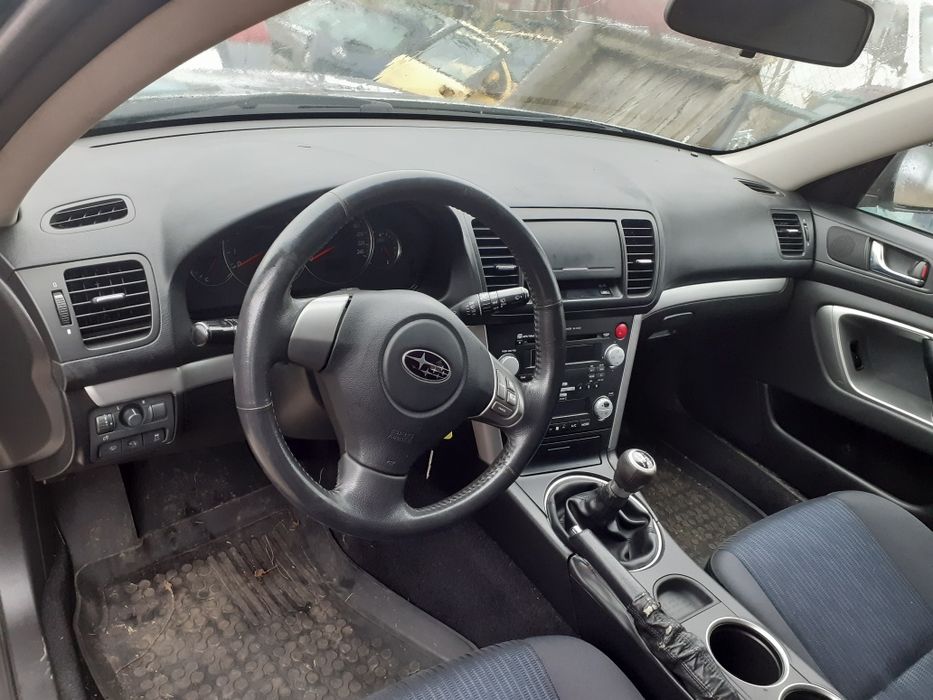 Субару Аутбег на части