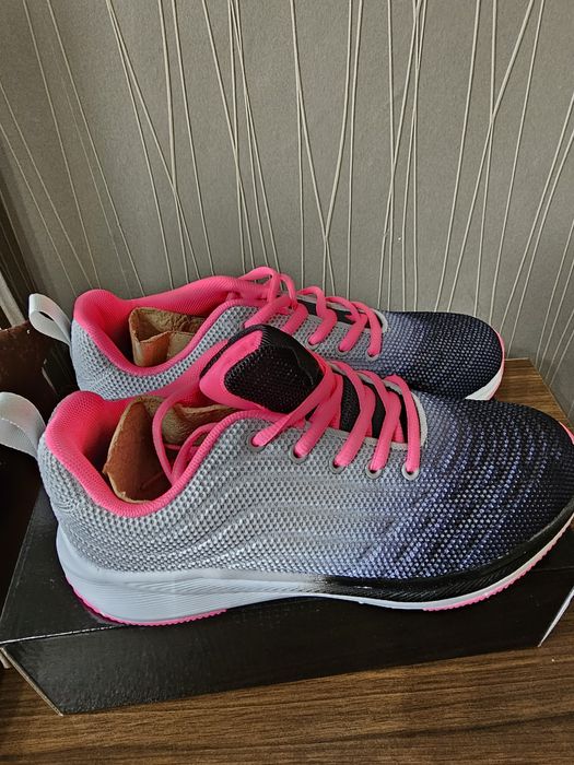 Дамски летни маратонки