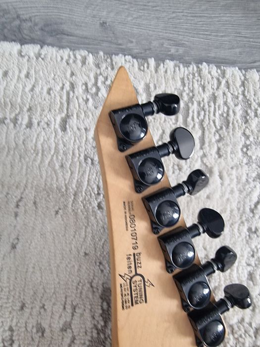Chitara Electrica Washburn RR-3 Rhoads V