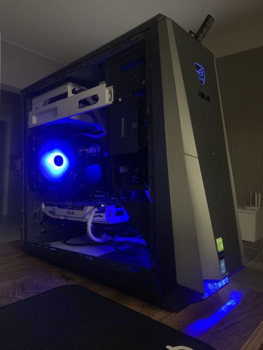 Sistem Desktop complet PC ASUS ROG G30AK