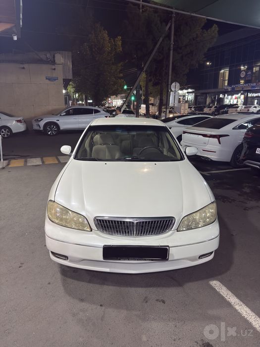 Nissan Maxima, 2000 yil. M/T. 4000$