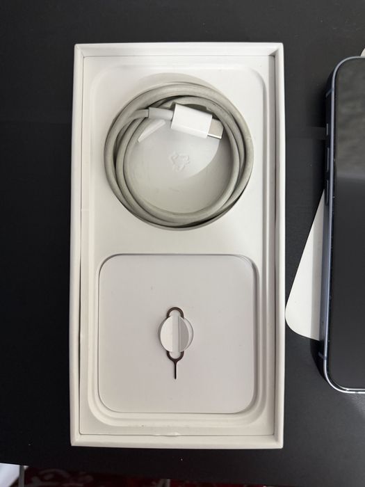 Айфон 14 на 128 гигобайт