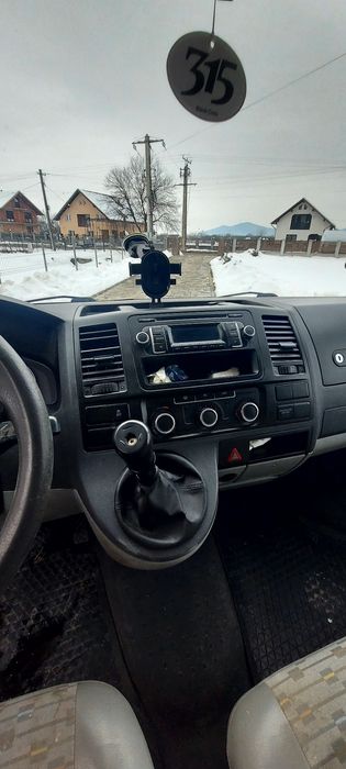 Vând Volkswagen T5