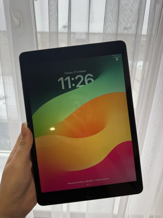 Продам aipad 9th generation (64GB)