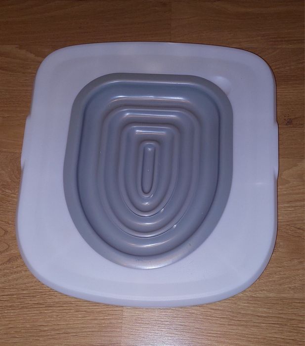 Litiera pentru antrenament toaleta pisici