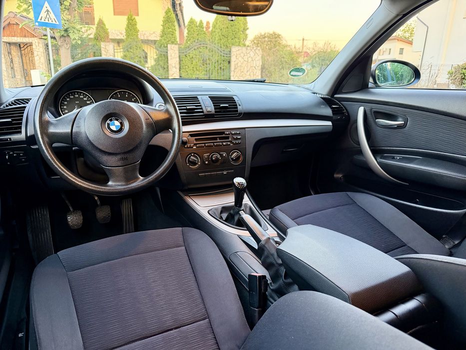 Vând Bmvv 116 Sportback, an 2009,  Motor 1.6 Benzian