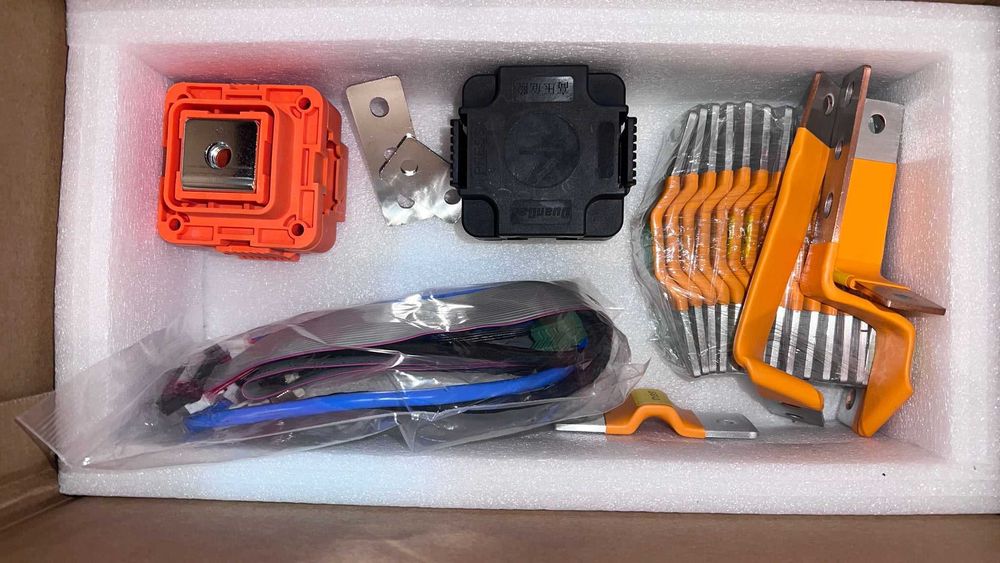 Carcasa verticala  premium  48 V/51.2V  LifePo4 stocare nergeie solara