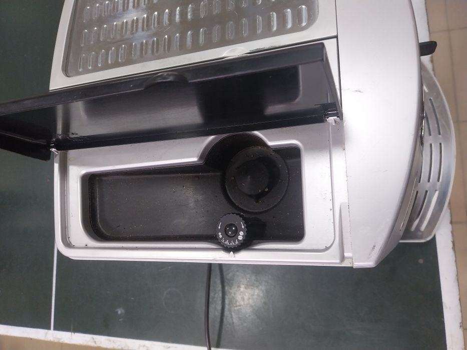 Expresor Delonghi Magnifica