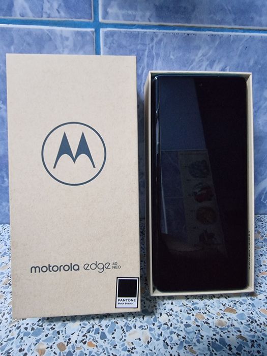 Vănd telefon Motorola Edge 40 Neo