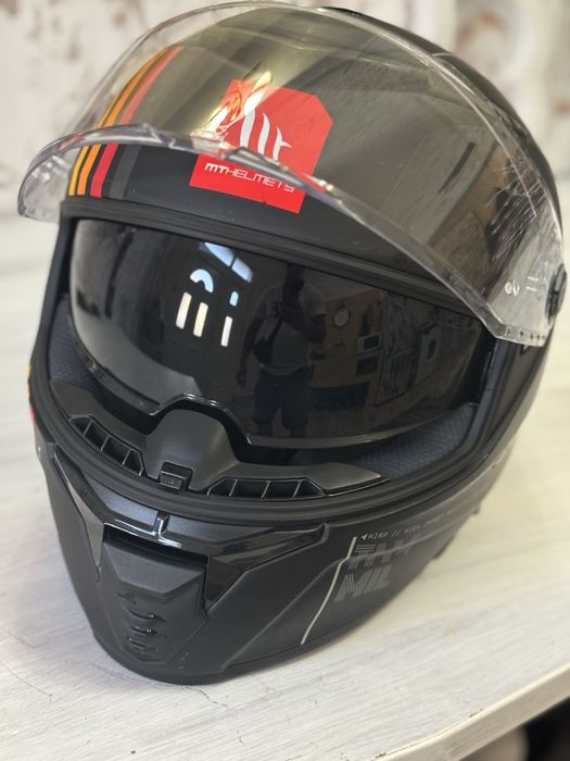 каска MT Thunder 4