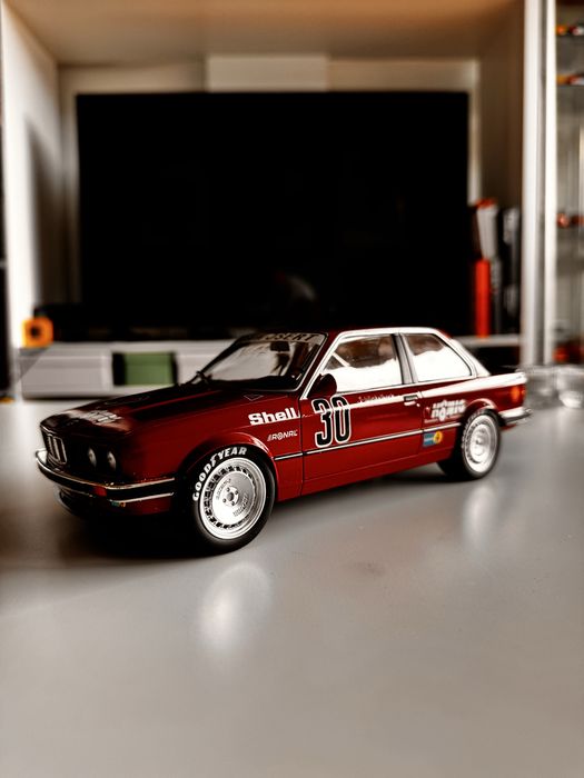 Bmw e30 325 1:18 Minichamps