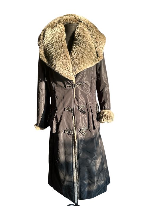 Продам пальто натуральный мех