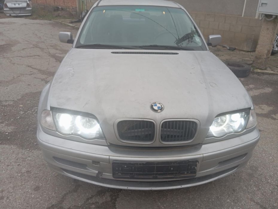 Продавам BMW E46 2.0 136 На Части
