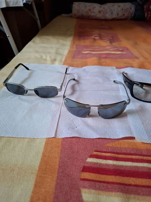 Ochelari de soare  -noi !