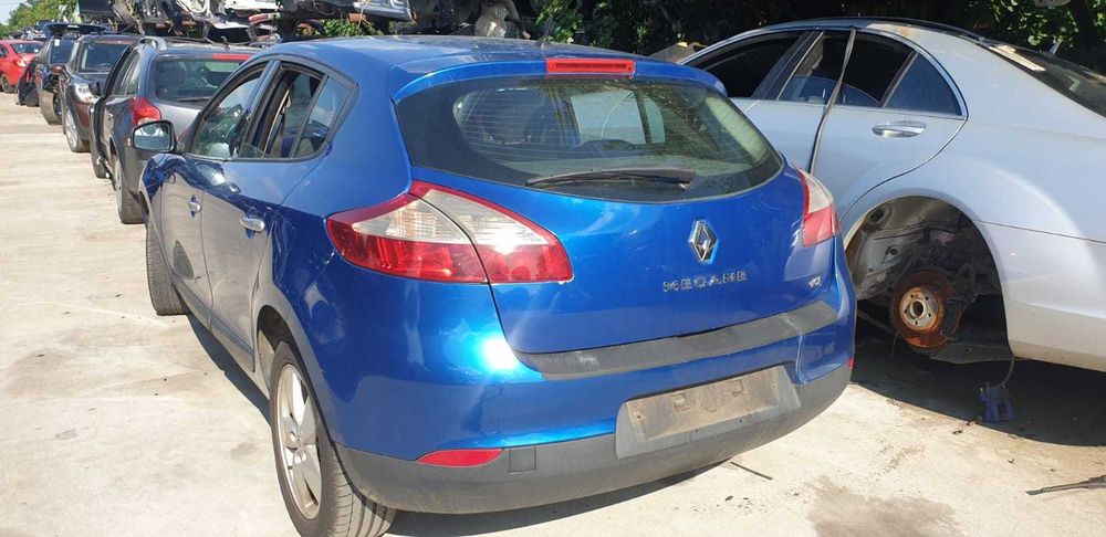 Dezmembrez Renault Megane 3 1.5 DCi an 2009