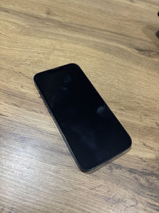 Продам Iphone 13 256gb