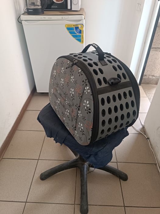 Продалм сумку для кошек.