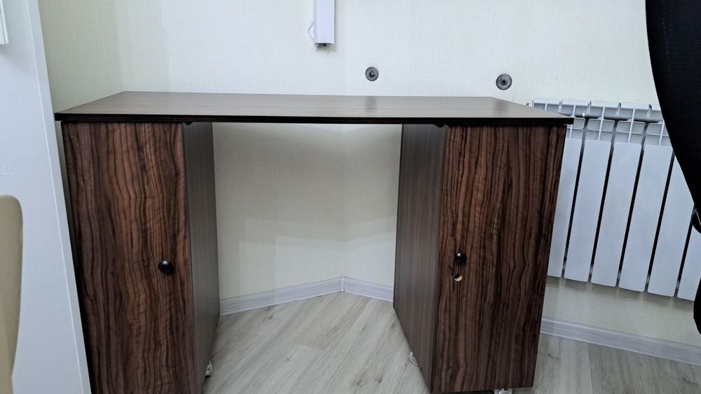 стол со стульчком