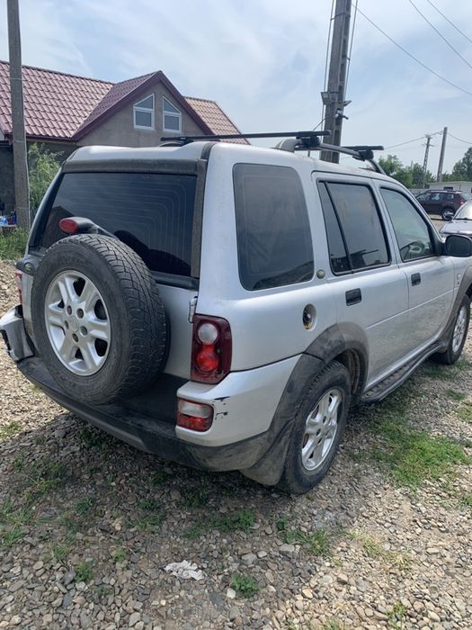 Dezmembrez land rover freelander 2005
