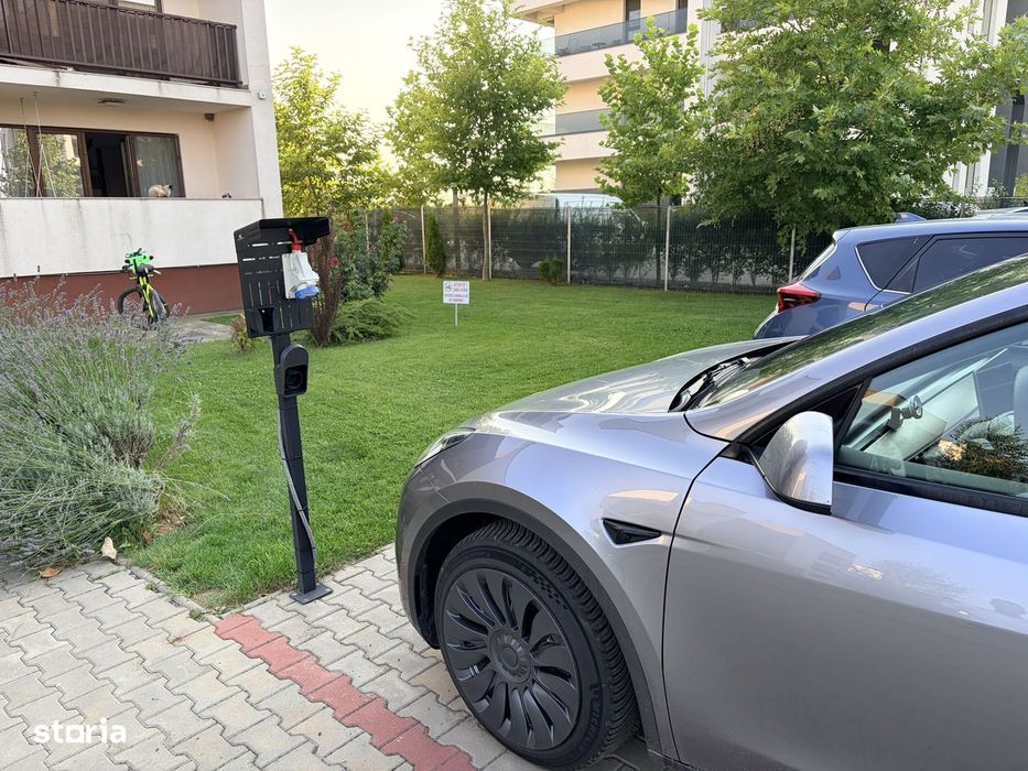 Inchiriere apartament cu 3 camere 2 bai boxa demisol Magnolia Village