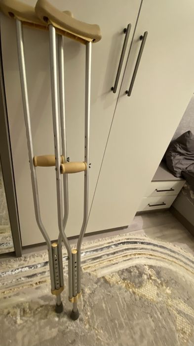 Костыль алюминовый