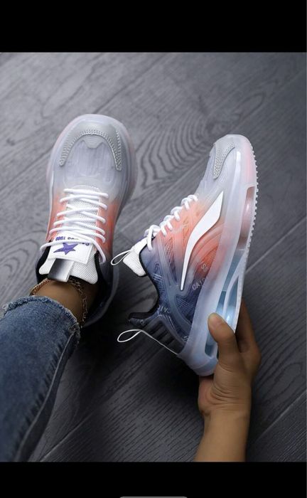 Нови давски маратонки