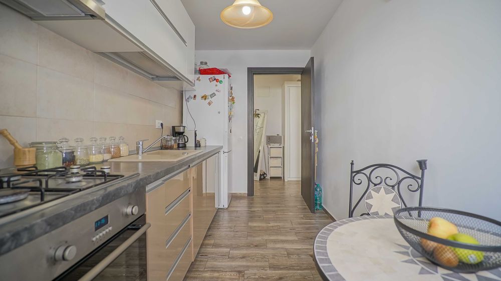 Inchiriere apartament 2 camere, ansamblu Urban Residence, vis-a-vis de Coresi.