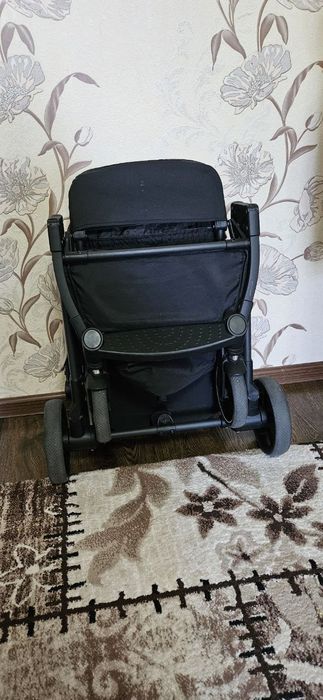Коляска почти как новая