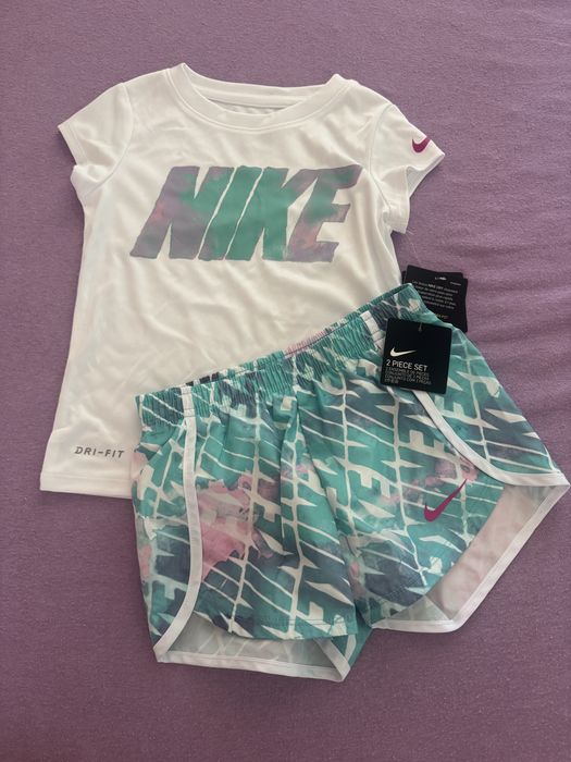 Екип на Nike 98-104