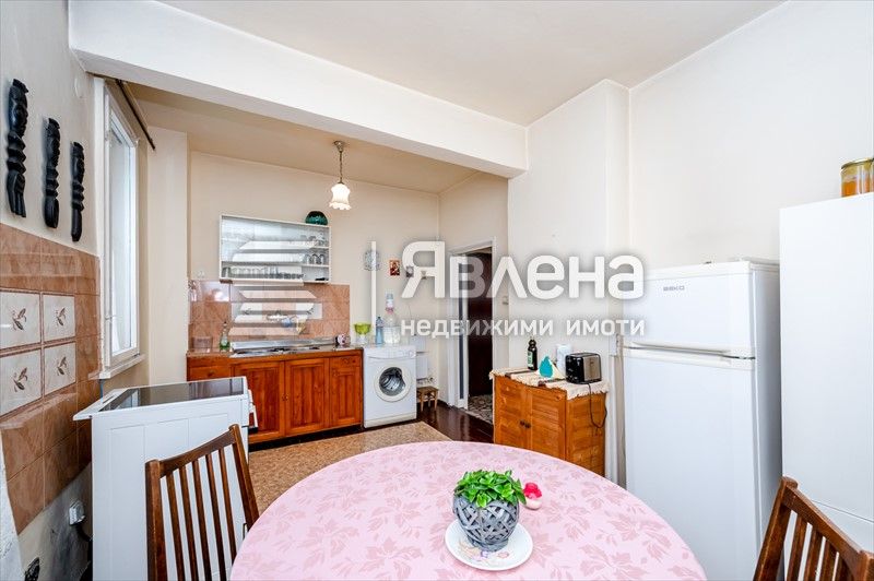 Продава се Къща в София, Гео Милев - 315 кв.м за 3172 €/кв.м - Снимка #8