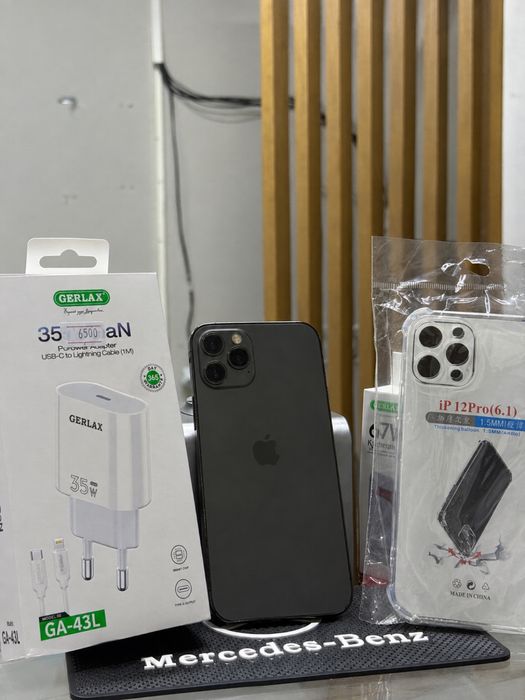 iPhone 12 Pro в идеальном состоянии