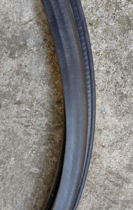 Продавам гумени уплътнения за вратите от RENAULT GRAND SCENIC II