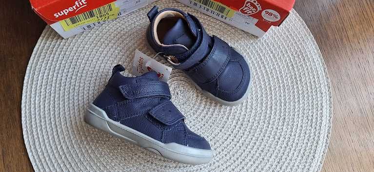 Нови боси сникърси/обувки/маратонки на Superfit - н. 20