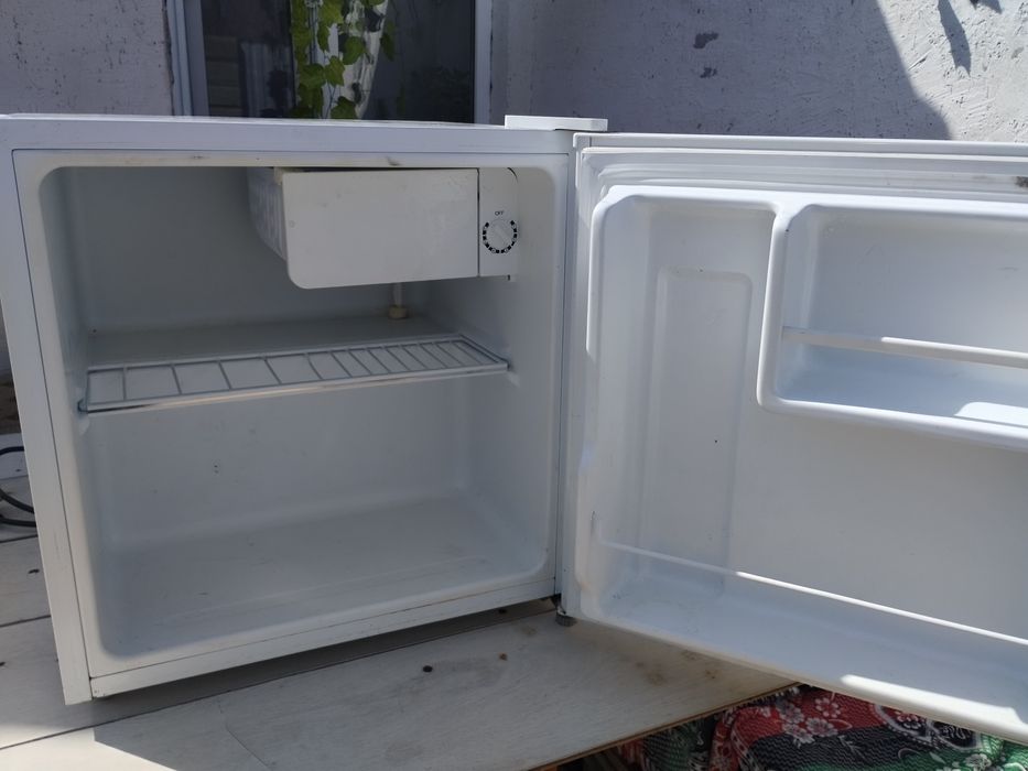 Холодильник Midea