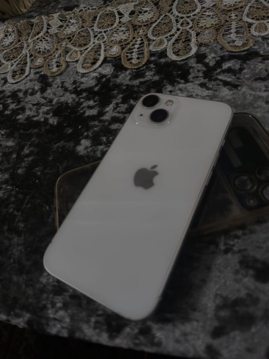 Продам айфон 13 идиал