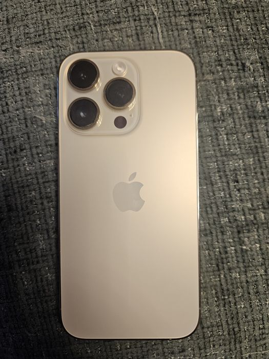 Iphone 14 pro gold 1 TB