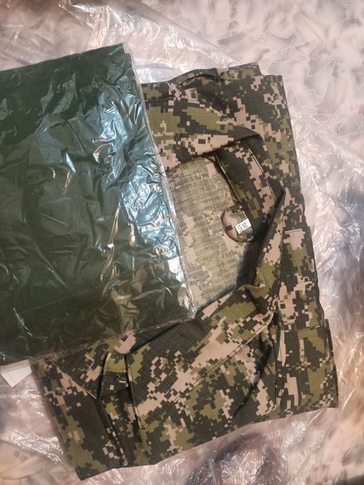 Әскери киім сатылады